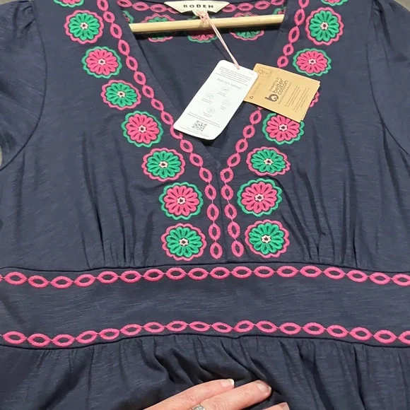 NWT Navy Boden Dress with Colorful Embroidery, Tencel Cotton - Picture 8 of 9